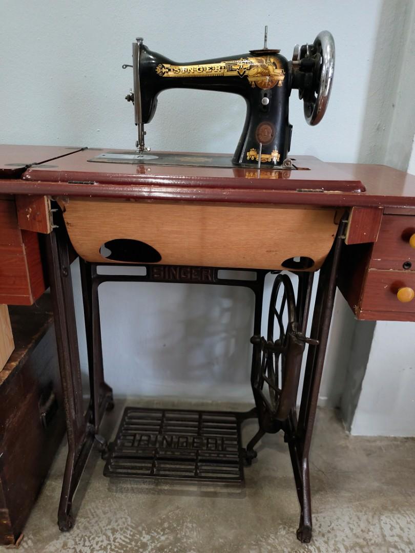 Antique Singer Sewing Machine + 1 Marble Wooden Chair, Hobbies & Toys