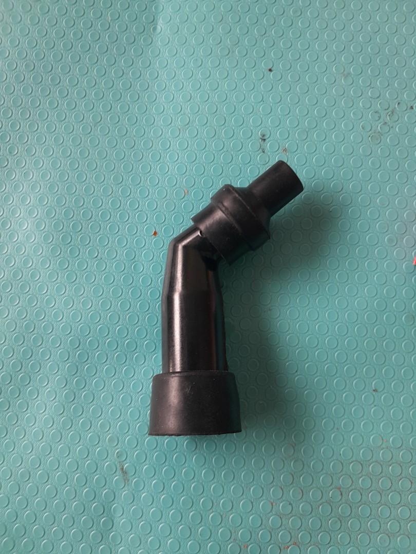 Sparkplug cap (Category: Motorcycle Accessories) located in Singapore. Submitted by raymotorcycle (Listing ID 1193973713, Image 1). Description: clearing stock.