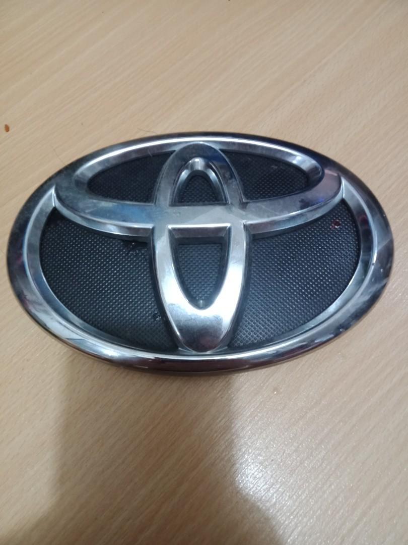 Toyota emblem, Car Parts & Accessories, Emblem, Sticker and Decals on