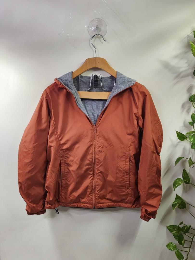 Uniqlo reversible windbreaker on sale