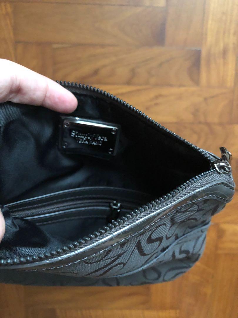 Vera Wang clutch Women s Fashion Bags Wallets Clutches on Carousell