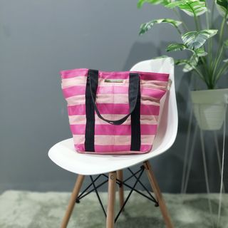 (Kategori: ) berada di . Dikirim oleh tas_mantan2nd_batam (ID iklan 1194017237, Gambar 1). Deskripsi: .
