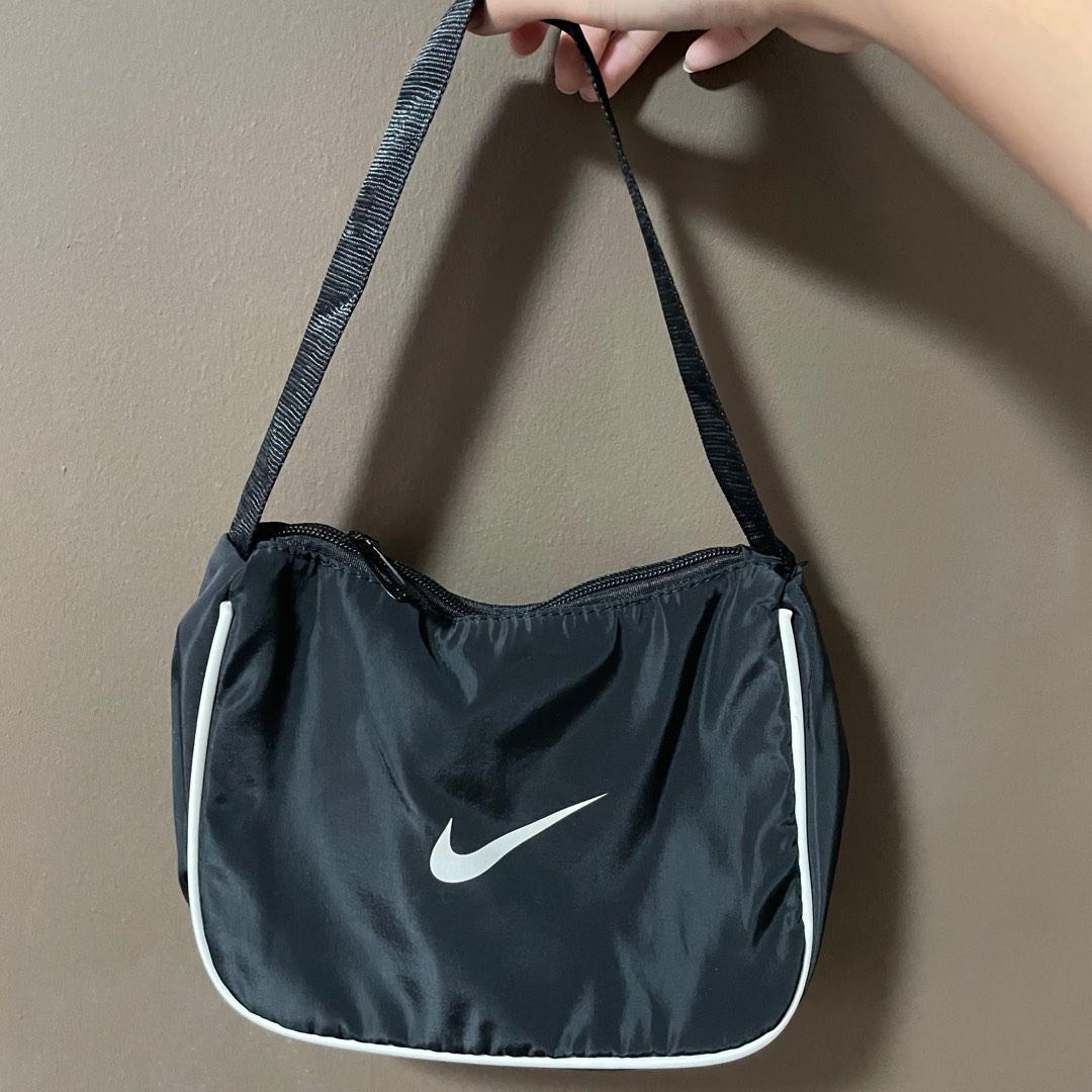 Nike baguette shop