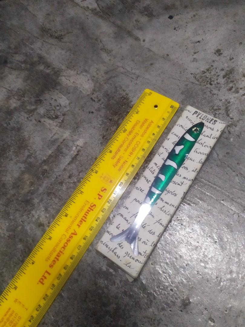 Vintage Pylones Fish Pen, Hobbies & Toys, Collectibles & Memorabilia