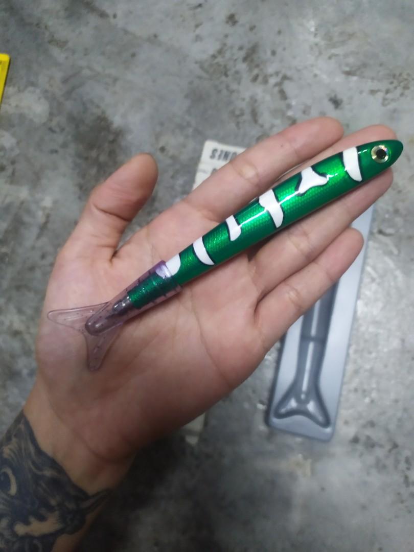 Vintage Pylones Fish Pen, Hobbies & Toys, Collectibles & Memorabilia