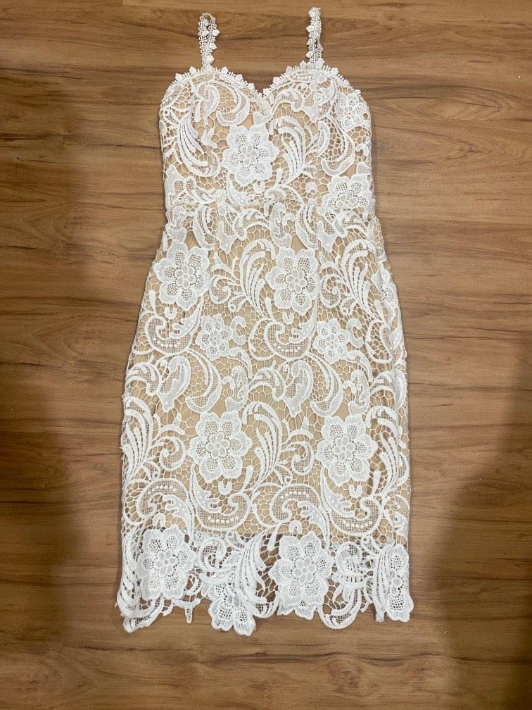 White lace on sale spaghetti strap dress