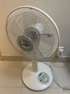 （分類：）位於 。 由 drivo251 提交（商品編號 1195958010，圖片 1）。簡介： 。