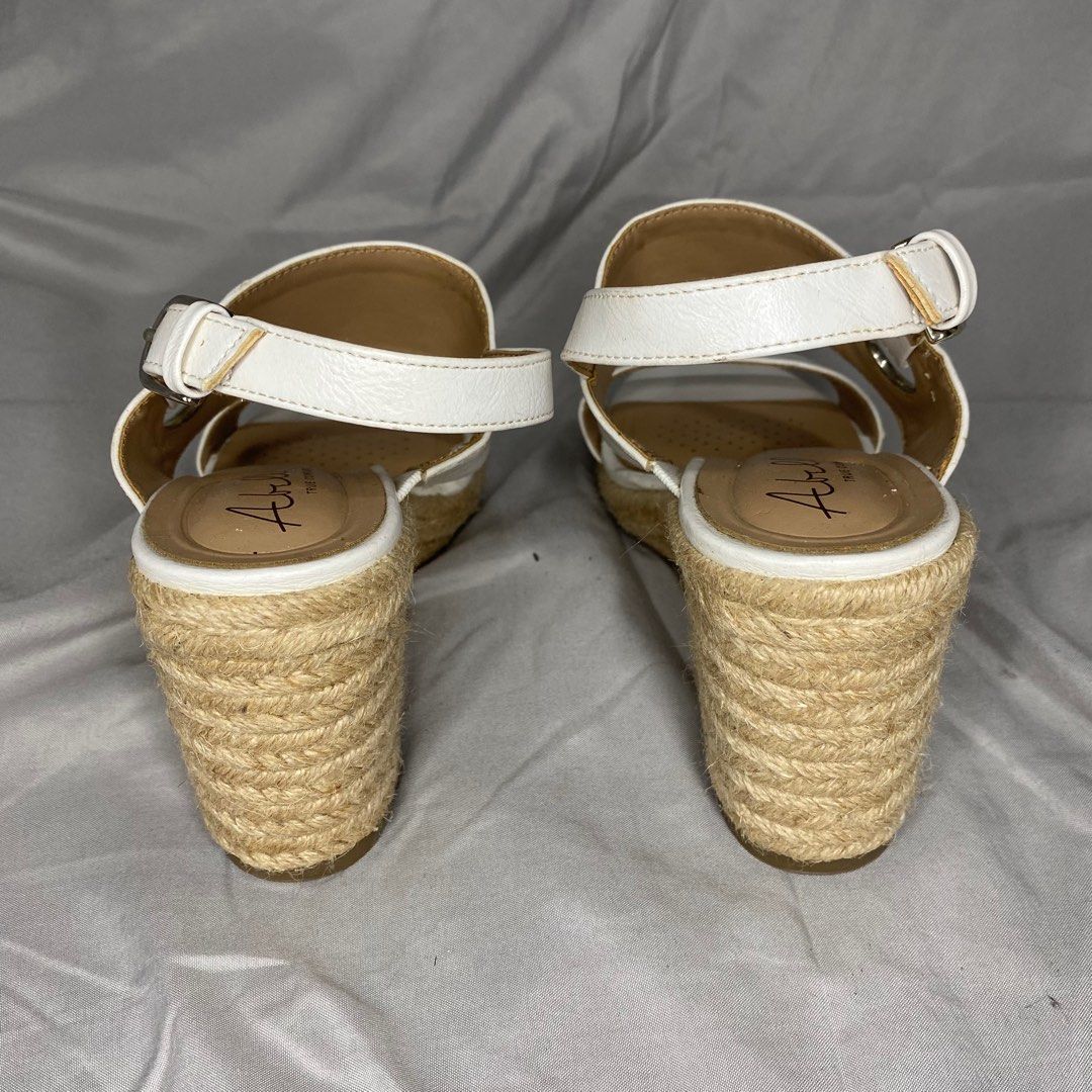 Abella True Comfort US 8 Women s Fashion Footwear Wedges on Carousell