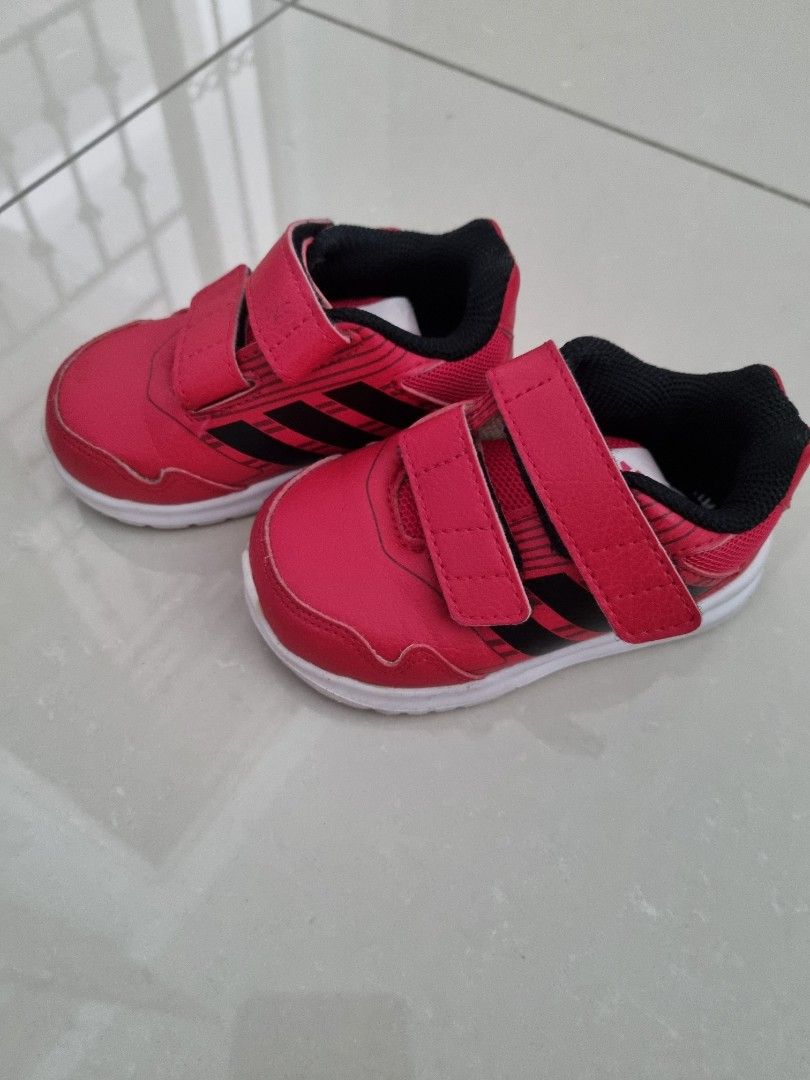Adidas red kids running shoes, Babies & Kids, Babies & Kids Fashion on