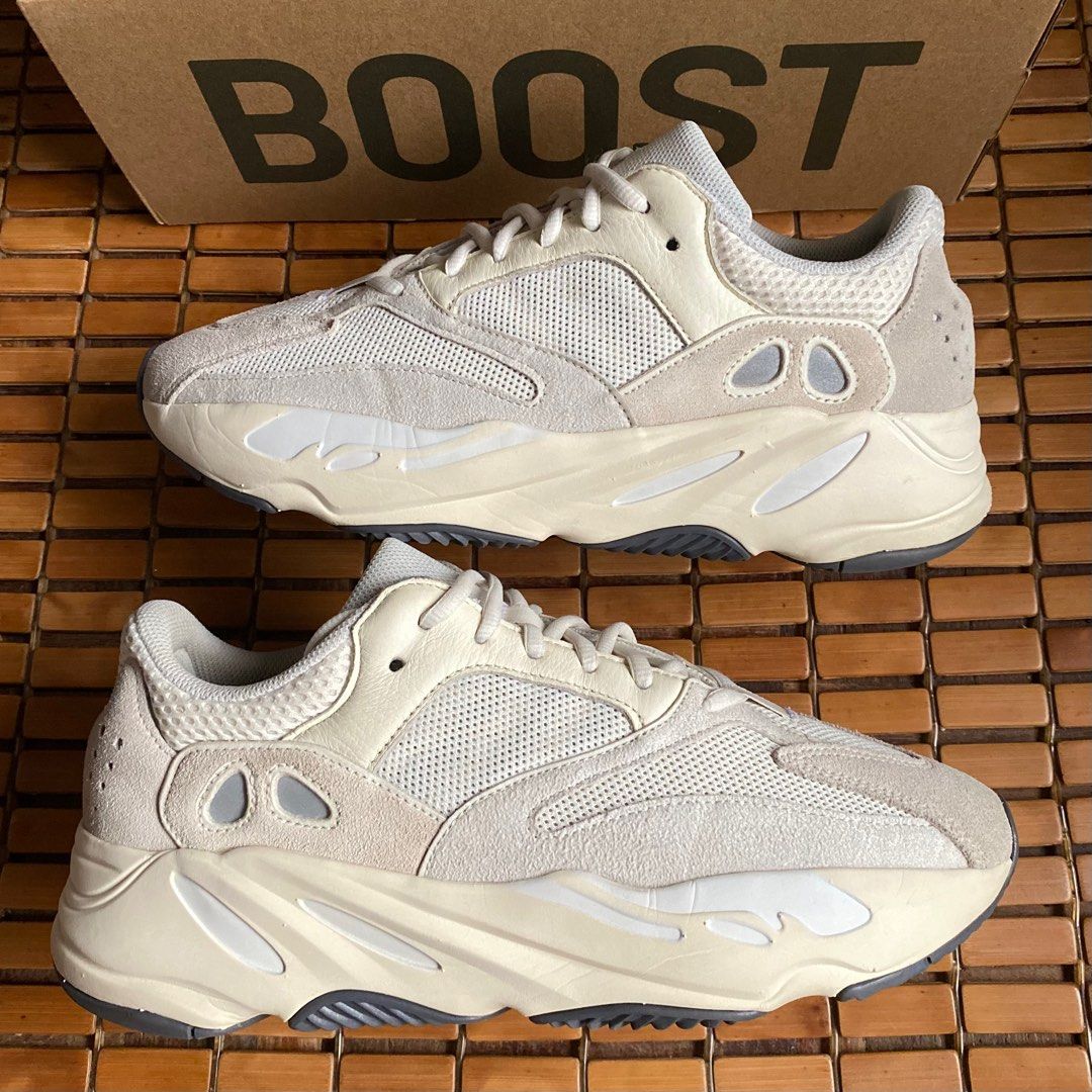 Adidas Yeezy 700 Analog Men s Fashion Footwear Sneakers on