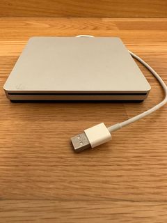 Apple USB SuperDrive, CD & DVD Reader/Writer63004835283714110