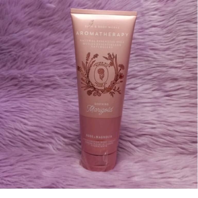 Aromatherapy Balancing Elderflower Mandarin + Cedarwood Soothing Marigold Bath & Body Works