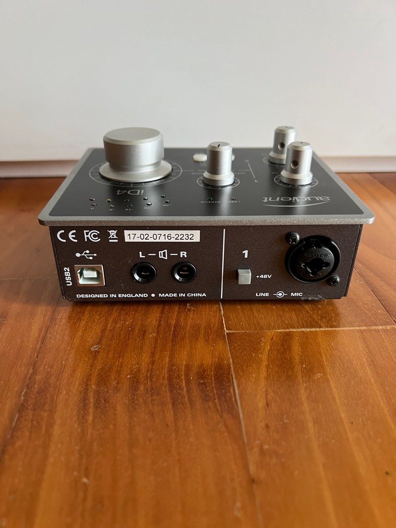 Audient iD4 High Performance USB Audio Interface, Hobbies & Toys, Music ...