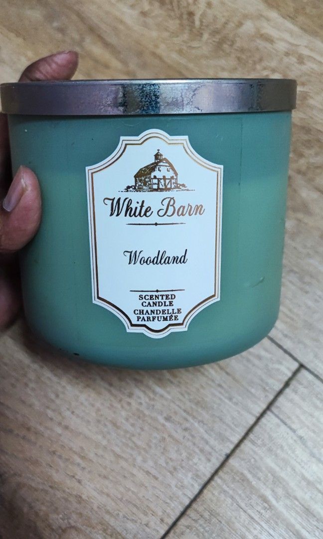 Bath& work Candle (Category: Fragrance & Deodorants) located in Kuala Lumpur. Submitted by at_fingertips (Listing ID 1195933607, Image 1). Description: just tried one time ..left 95% accept swap with others candles also feel free to ask me ☺️.