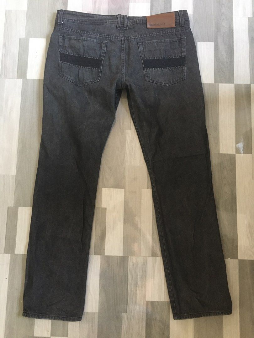 Bench OJ Rajo pants jeans (Category: Jeans) located in Quezon City. Submitted by freeman520 (Listing ID 1195807744, Image 2). Description: Bench OJ+Rajo pants jeans Size 36 No issue Slightly used only Rfs: decluttering.
