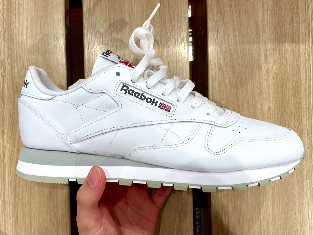 Reebok classic white hotsell