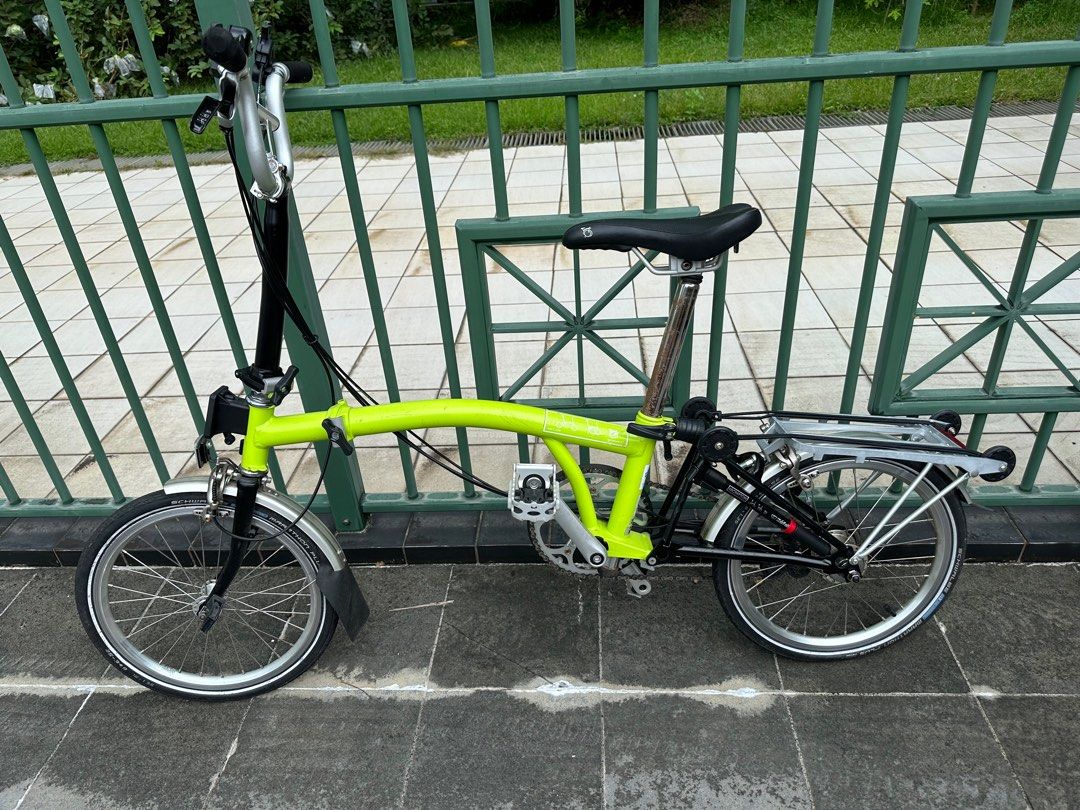 Brompton Bike with B Pod Flight Case