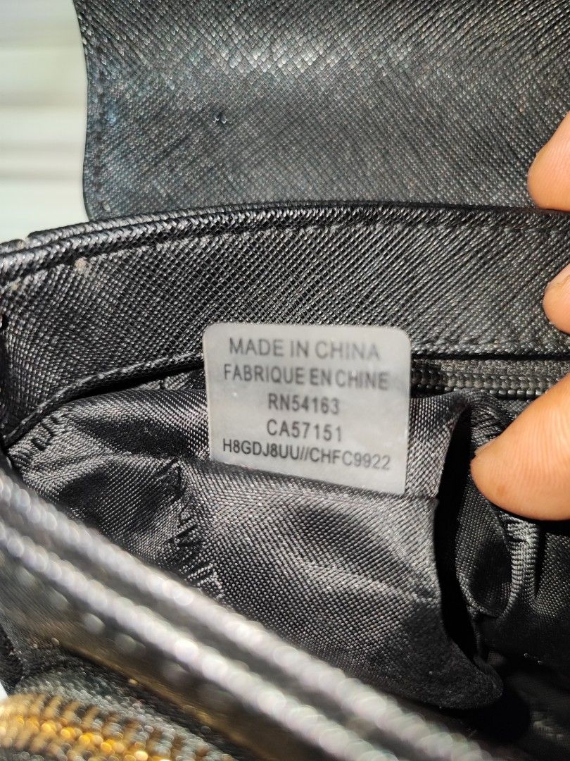 Calvin Klein bag, Women's Fashion, Bags & Wallets, Shoulder Bags on  Carousell