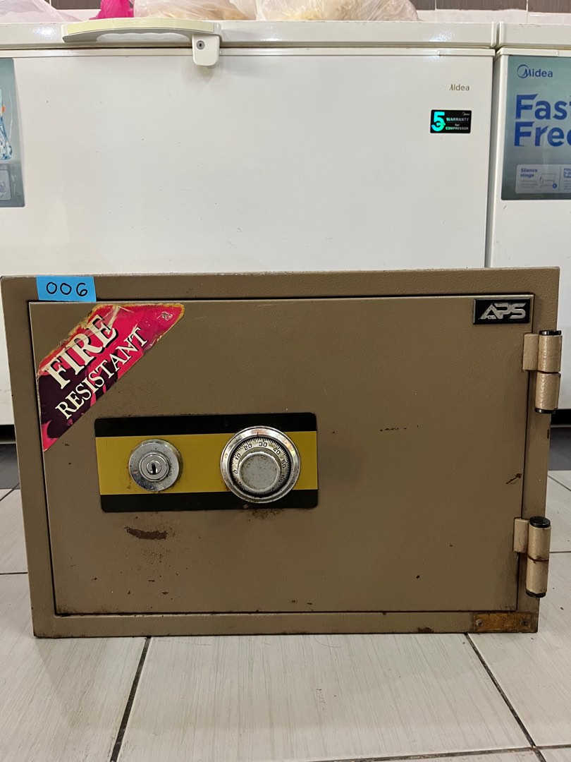 Cash Box Locker, Furniture & Home Living, Security & Locks, Safe on