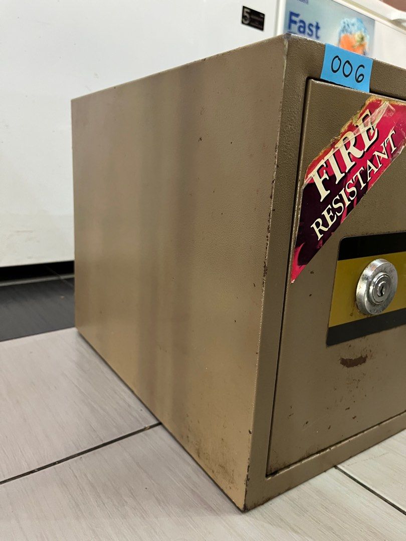 Cash Box Locker, Furniture & Home Living, Security & Locks, Safe on