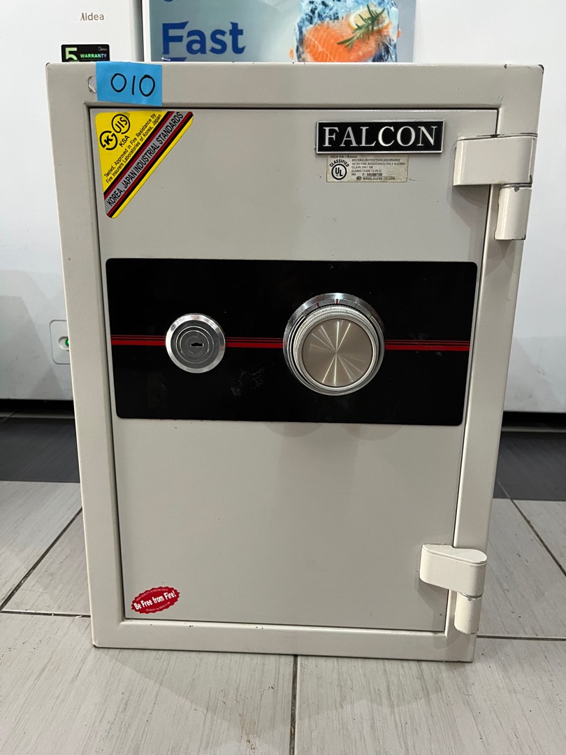 Cash Box Locker, Furniture & Home Living, Security & Locks, Safe on