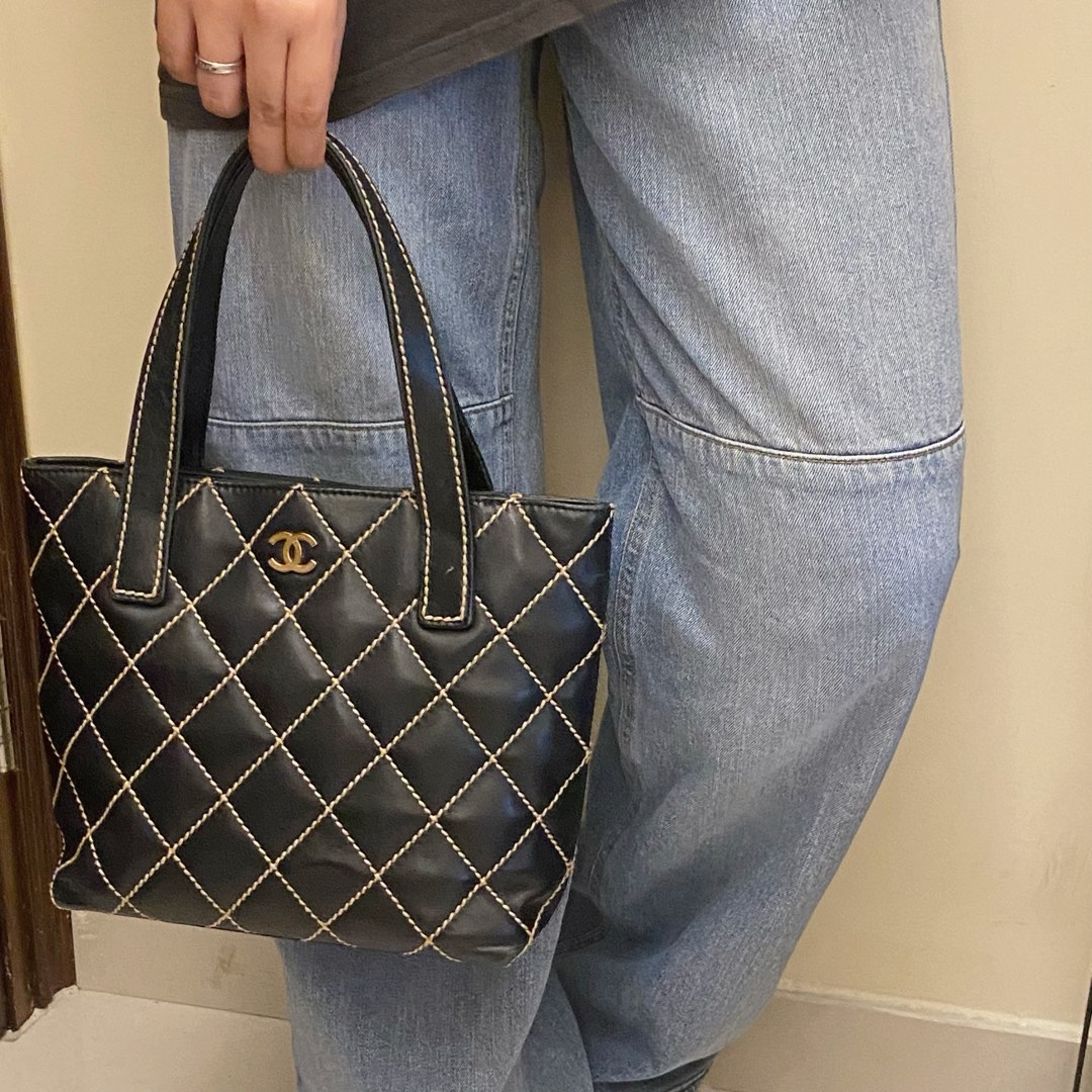 Chanel vivian 2025 tote bag