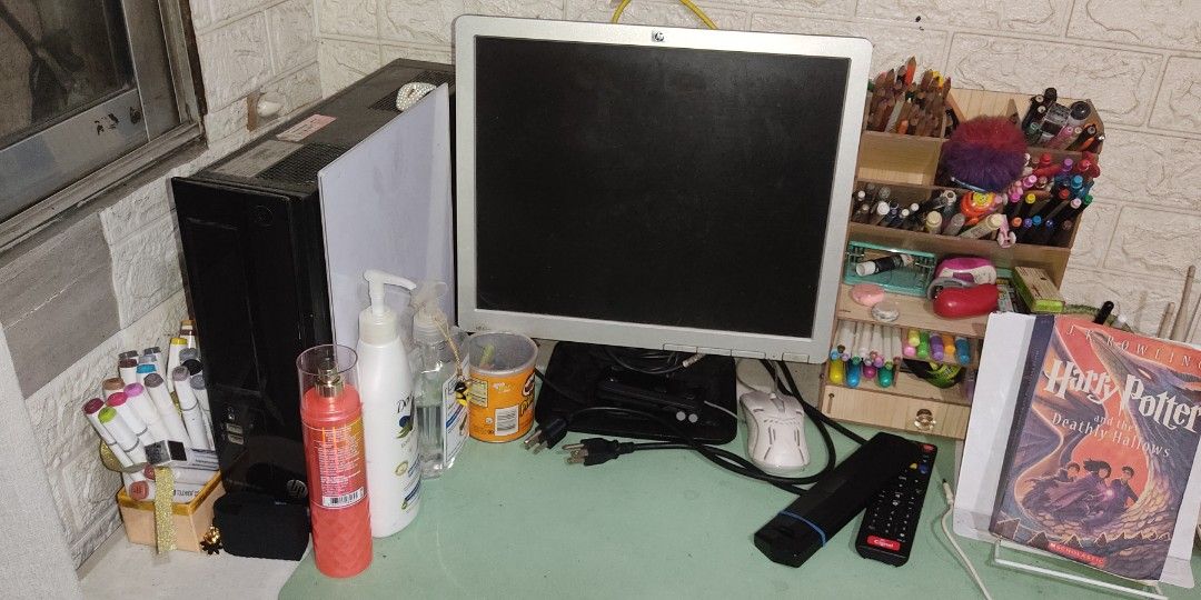 HP Monitor (Category: Computer Keyboard) located in Quezon City. Submitted by GotStoked4 (Listing ID 1195944224, Image 3). Description: wont be using na MONITOR ONLY.