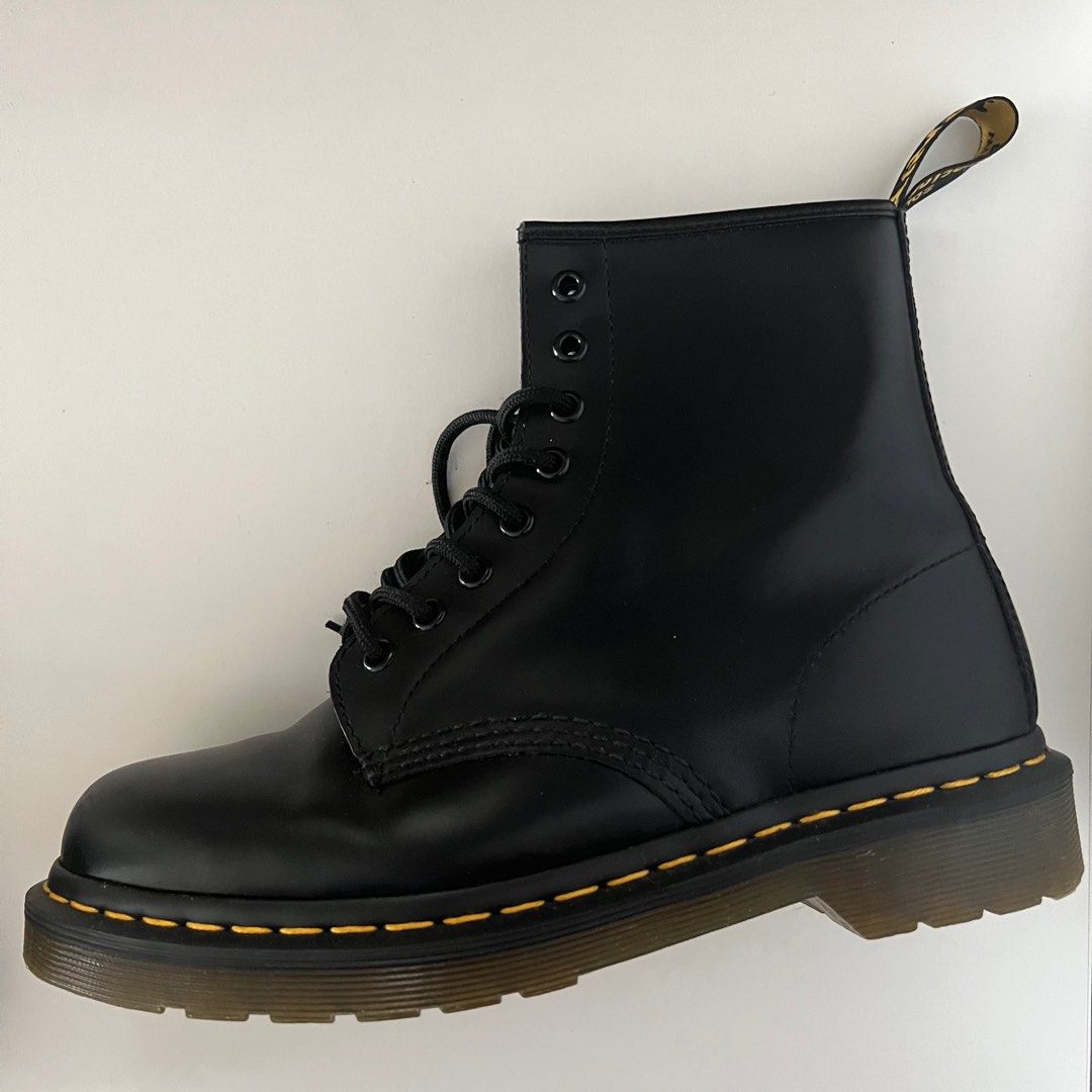 Dr martens hot sale canada 411