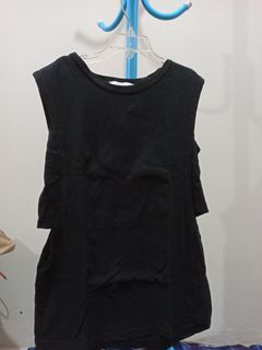 Dress hitam unik