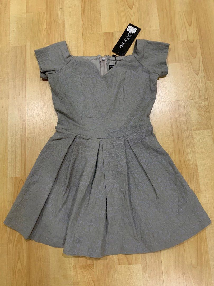 Dress up shop for ever