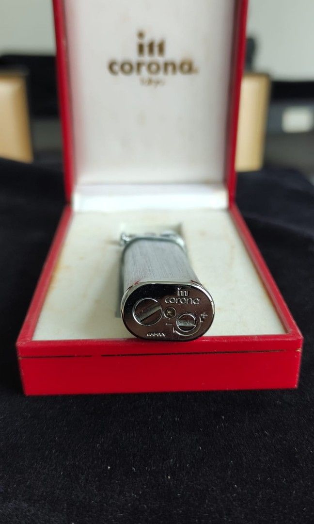 Dunhill Humidor & Lighters, Women's Fashion, Watches & Accessories