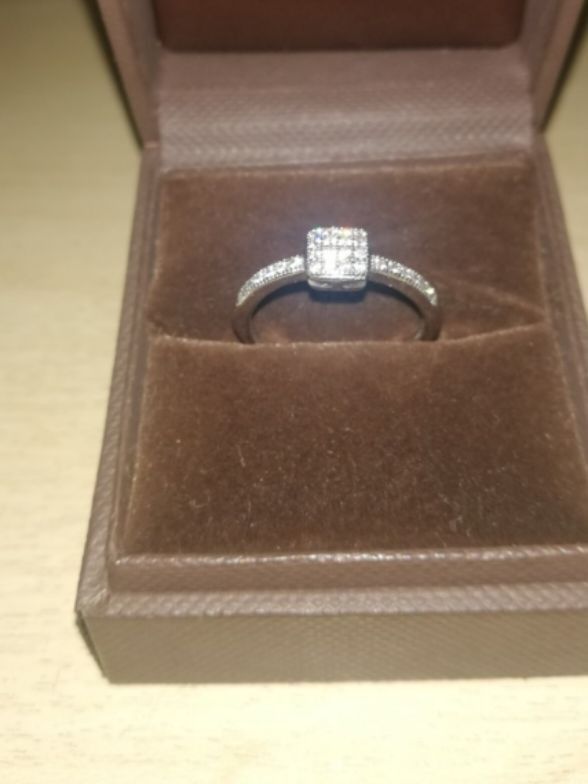 Endless ring (Category: Rings) located in Kuala Lumpur. Submitted by king333333 (Listing ID 1067795601, Image 2). Description: New item. Buy wife but too small.