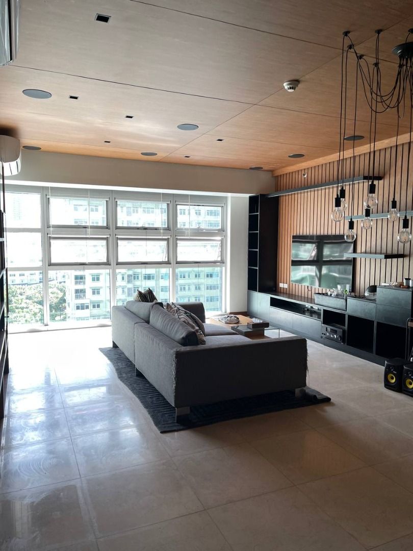 ERG FOR LEASE 3 Bedroom Unit in Garden Bridge, One Serendra, BGC