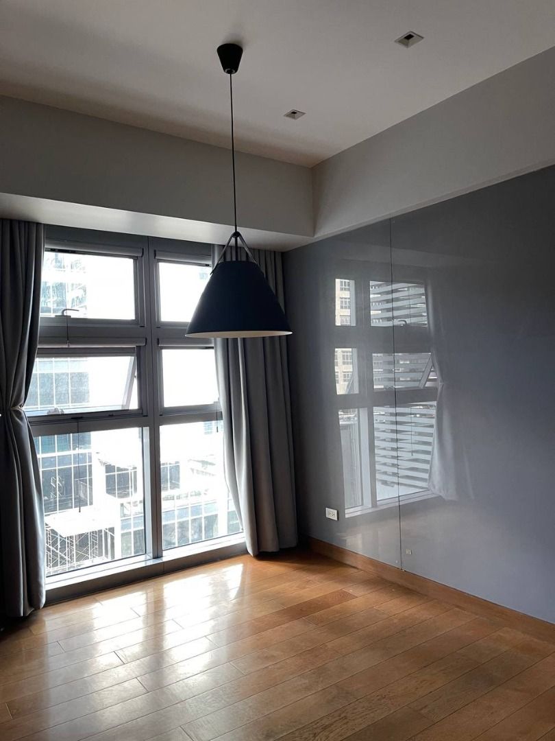 ERG FOR LEASE 3 Bedroom Unit in Garden Bridge, One Serendra, BGC