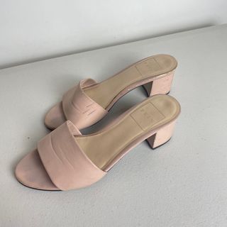 (Category: ) located in . Submitted by marthanicole (Listing ID 1195971173, Image 1). Description: .