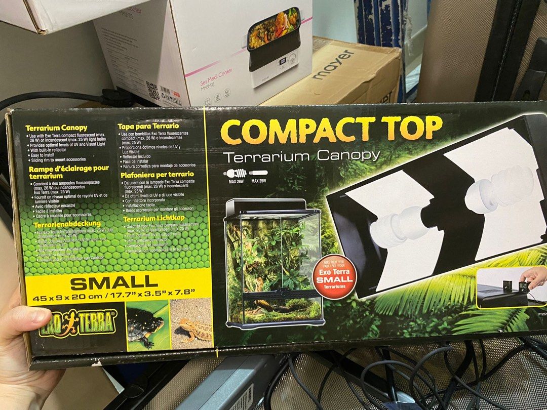 Exo Terra Small Low Glass Terrarium, Pet Supplies, Homes & Other Pet Accessories on Carousell