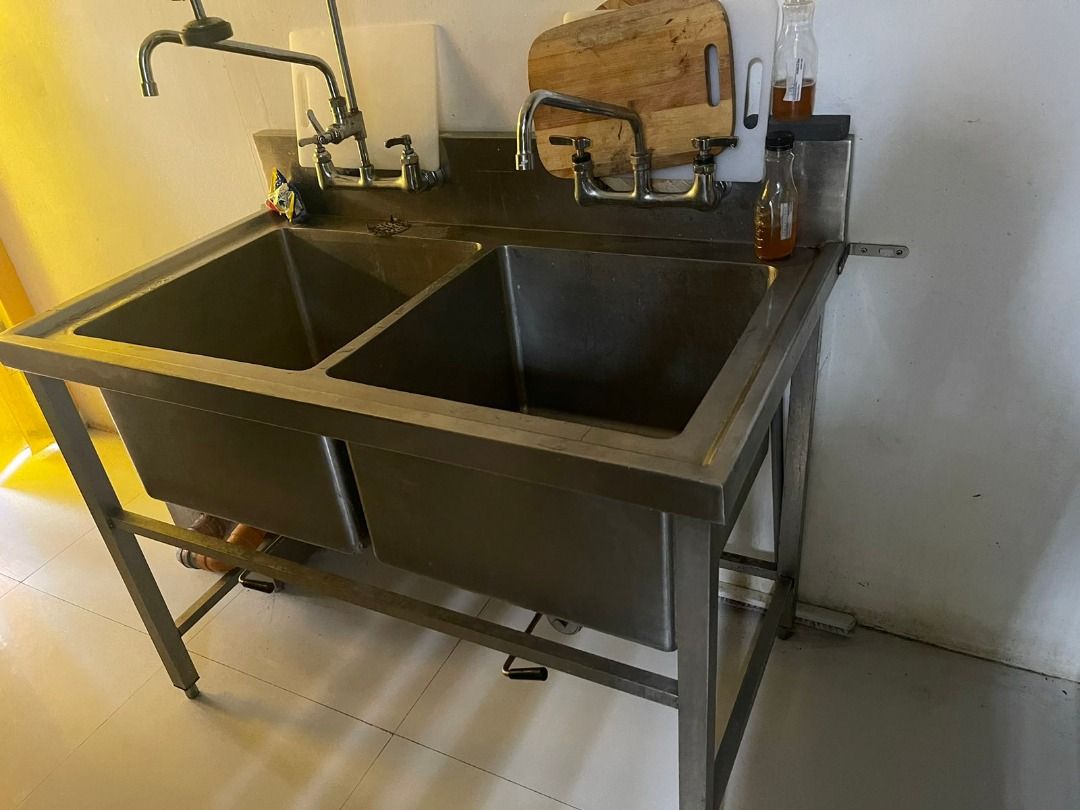 Industrial Sink with Faucet and Grease Trap, Commercial & Industrial
