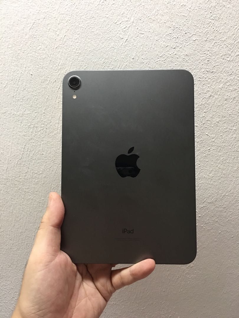 Ipad mini6 (Category: iPad) located in Singapore. Submitted by rednet (Listing ID 1195862948, Image 1). Description: Ipad mini6, wifi 64G No scrach Working well, battery good With screen protector. Only the pad, no box no accessory Meet up at aljunied mrt Add-ons: ~~~~~~~~~~~~~~~~~~~~~~~~~~~~~ Ipad tpu soft case @ $9 https://carousell.app.link/UWKro4zlVtb ~~~~~~~~~~~~~~~~~~~~~~~~~~~~~ Ipad tempered glass screen protector @ $9 https://carousell.ap