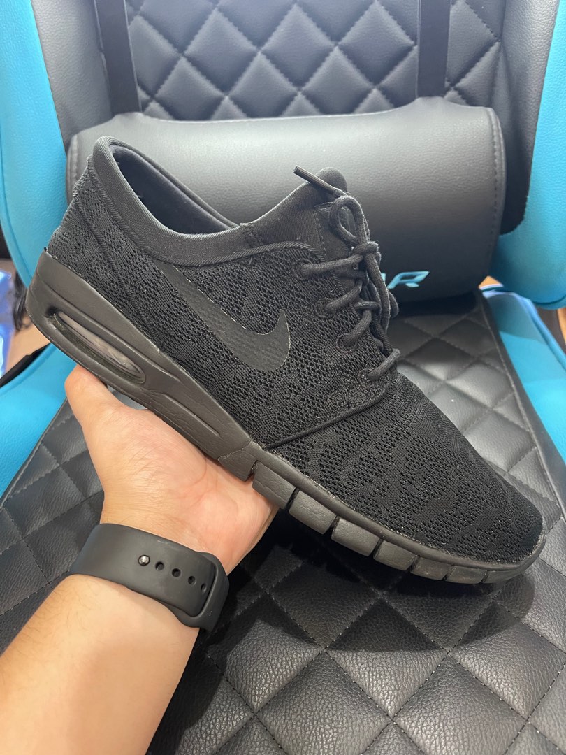 Stefan janoski max triple black sale