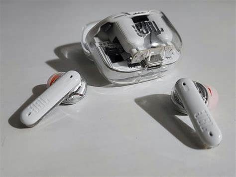 JBL Tune Flex Ghost Edition 首隻透明款真無線耳機, 預購- Carousell