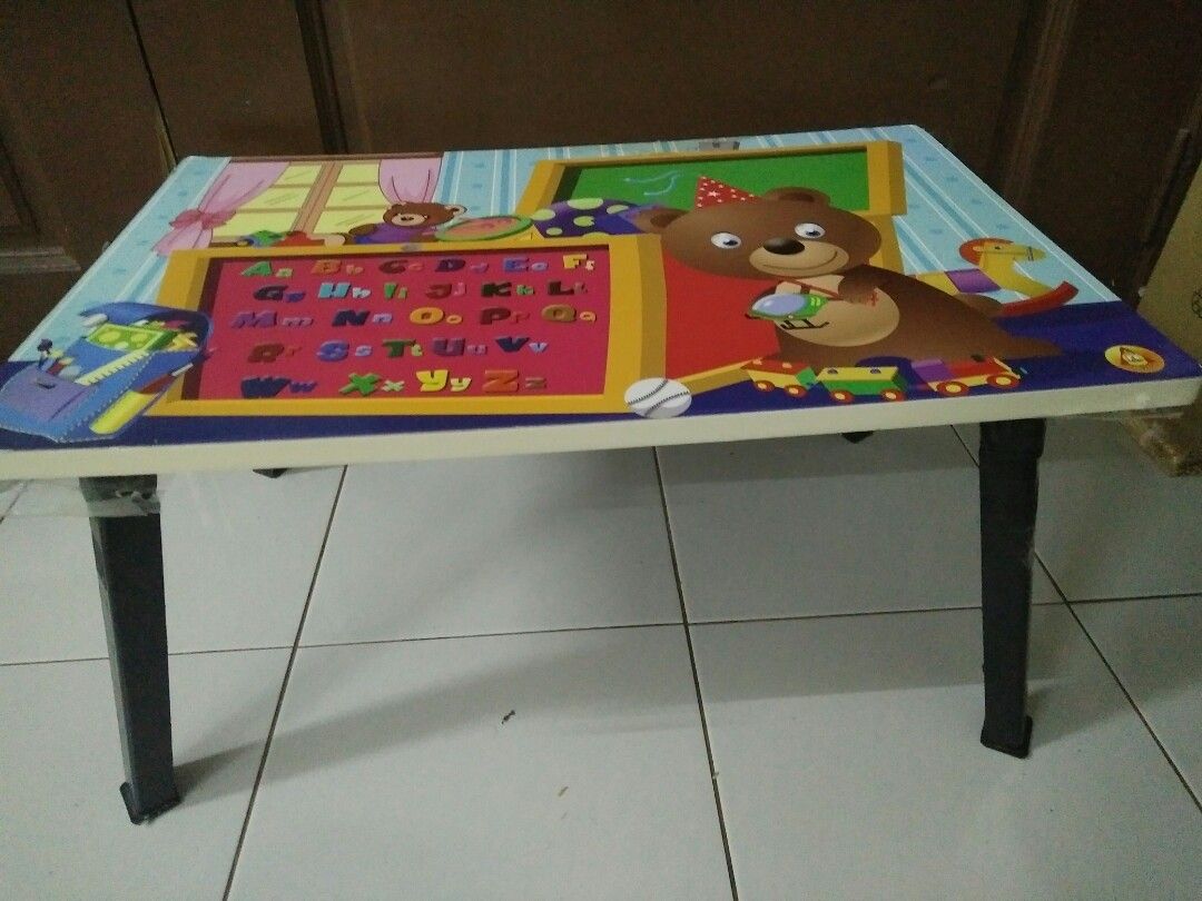 Small table discount for kids
