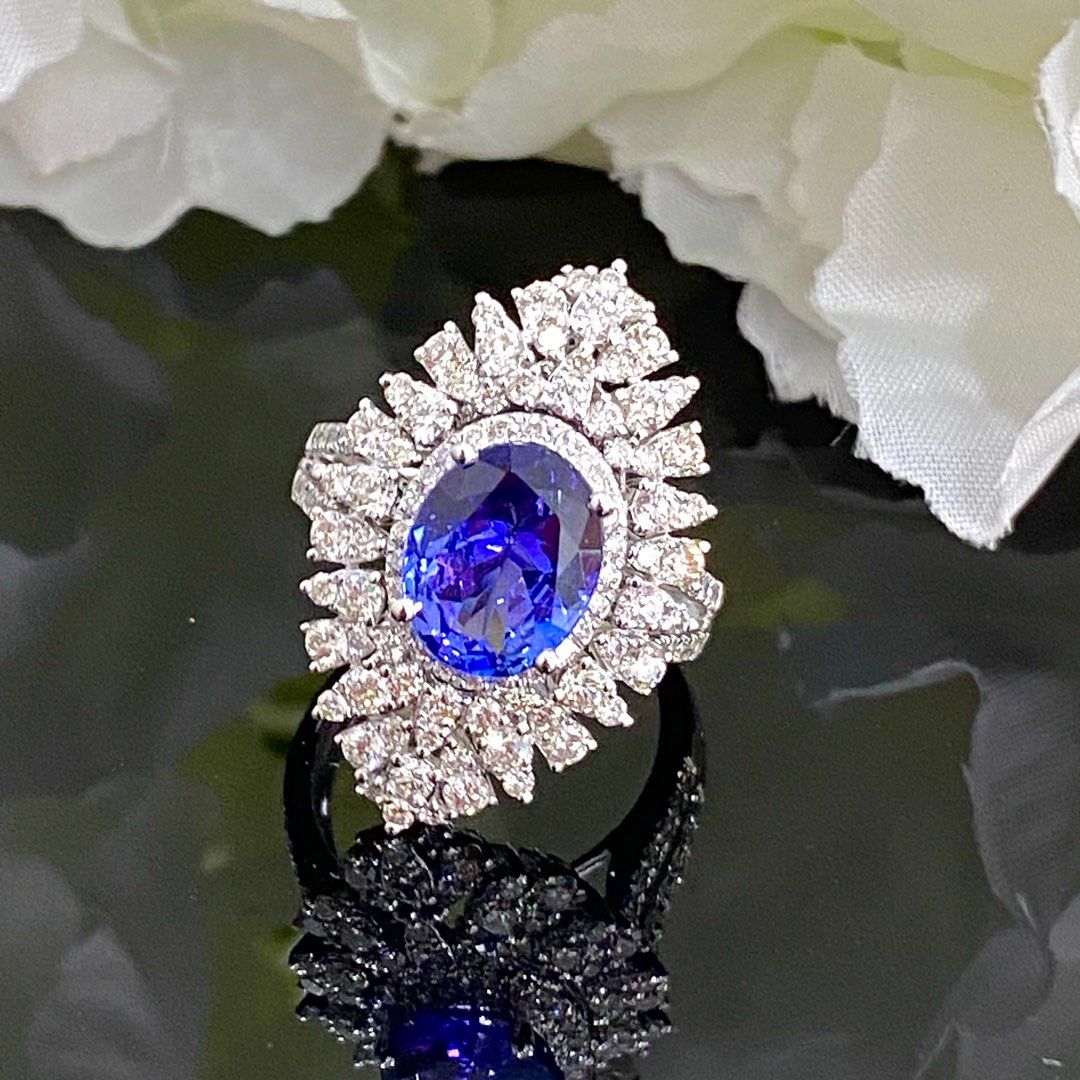 Purple tanzanite top rings