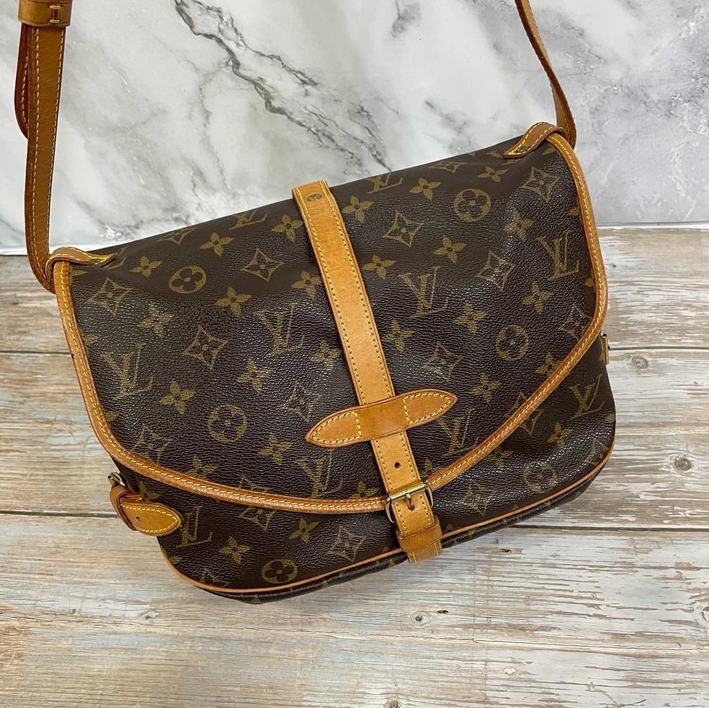 LV Gemini Crossbody Bag, Luxury, Bags & Wallets on Carousell