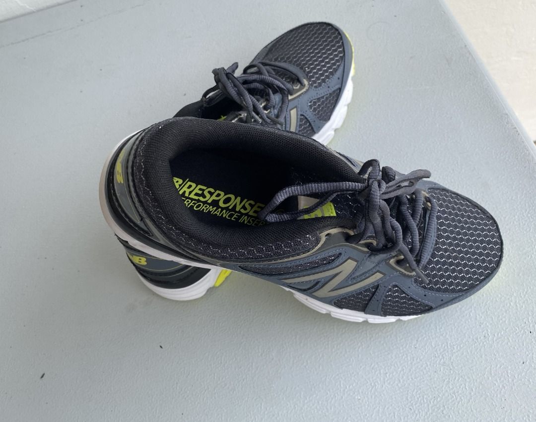 New Balance Shoes (running), US9, width 2E., Men's Fashion, Footwear