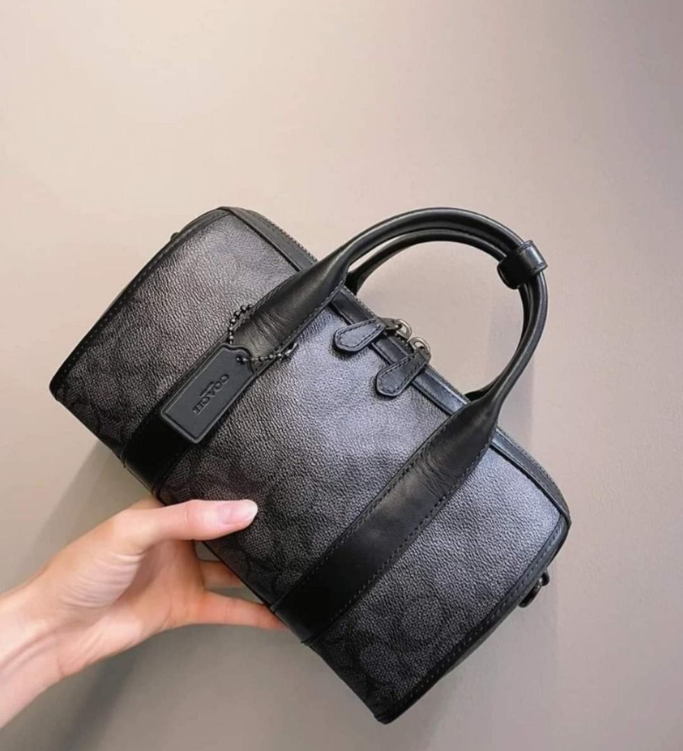 New Coach Original Classic Signature Black Collection Gotham