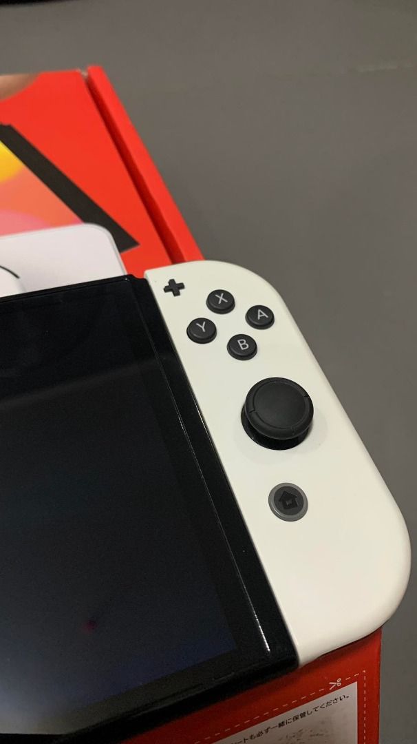 NINTENDO SWITCH OLED MODEL WHITE second hand Video Gaming Video