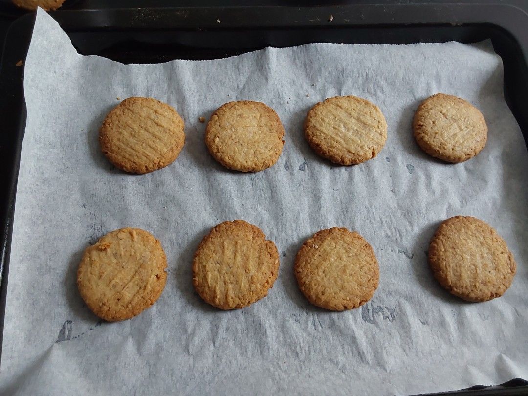 Peanut Butter Cookie, Food & Drinks, Homemade Bakes on Carousell