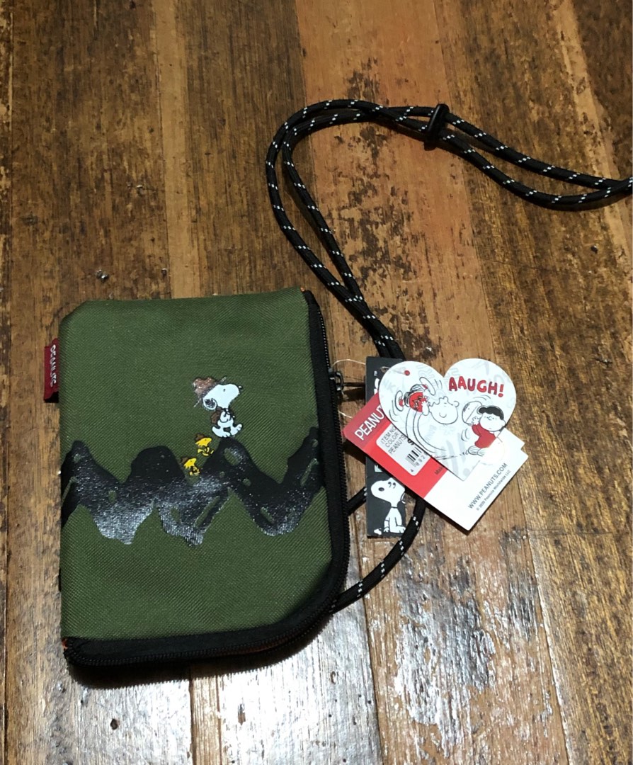 Peanuts (Snoopy) Multi Function Pouch, Women's Fashion, Bags & Wallets ...