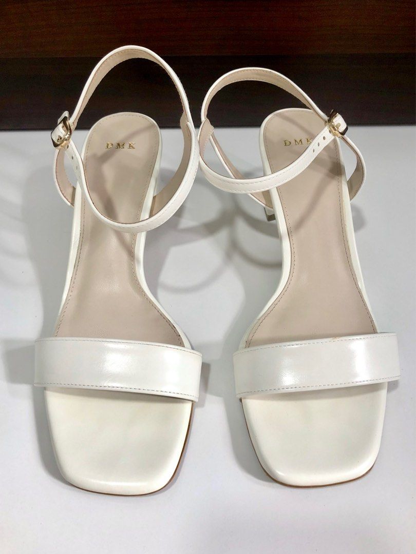 Pearl White 3 inch Heels, Women's Fashion, Footwear, Heels on Carousell