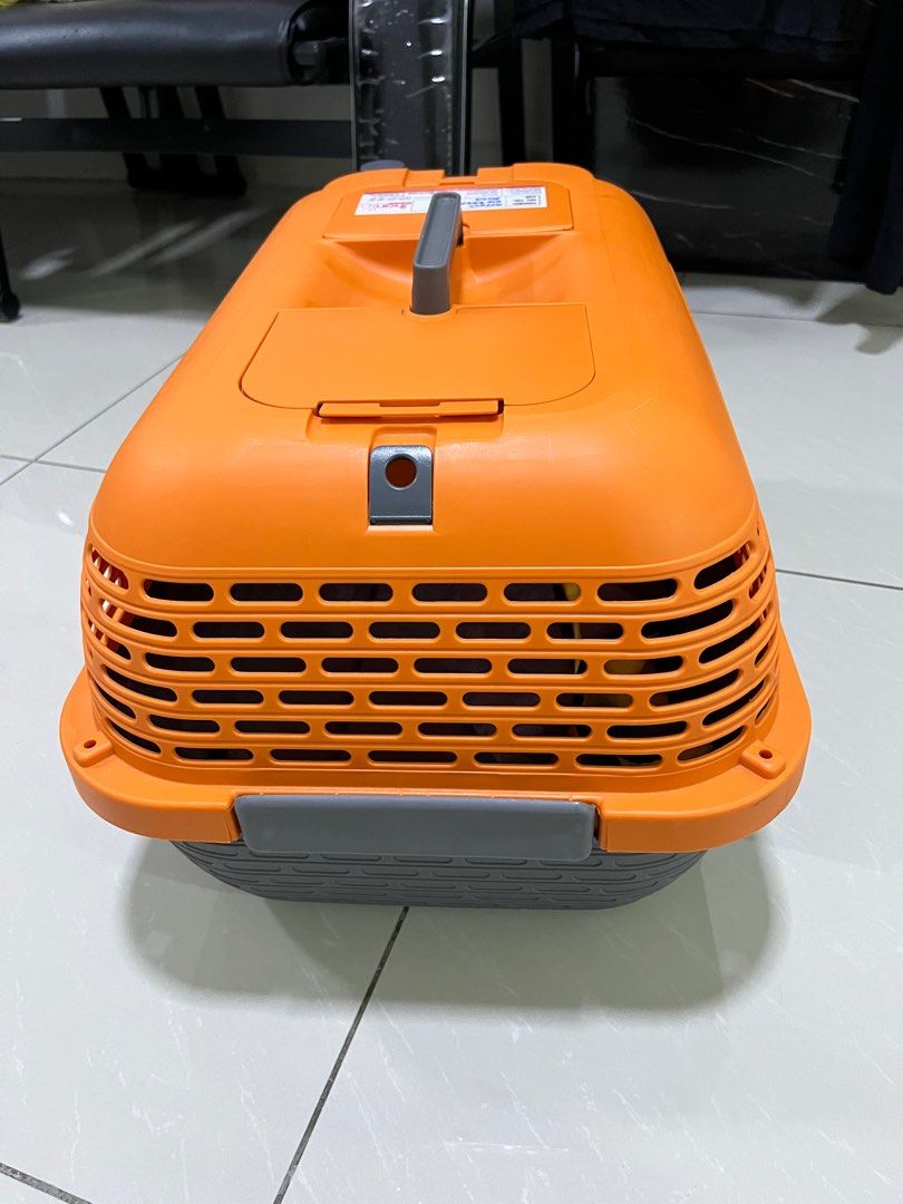 PET CARRIER, Pet Supplies, Homes & Other Pet Accessories on Carousell